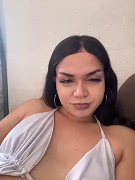 iamtyara online show from 04.30.26