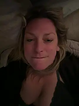 bigtitslivetofuck online show from 03.14.25