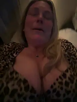 bigtitslivetofuck online show from 03.23.25