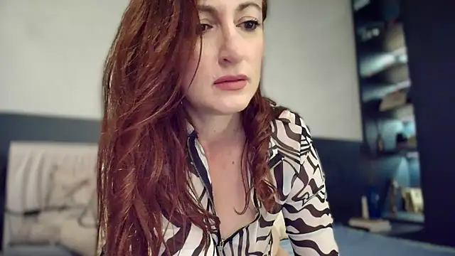 Snapshot of Peachy_ chatting on 12.23.24 Peachy online show from 12.23.24