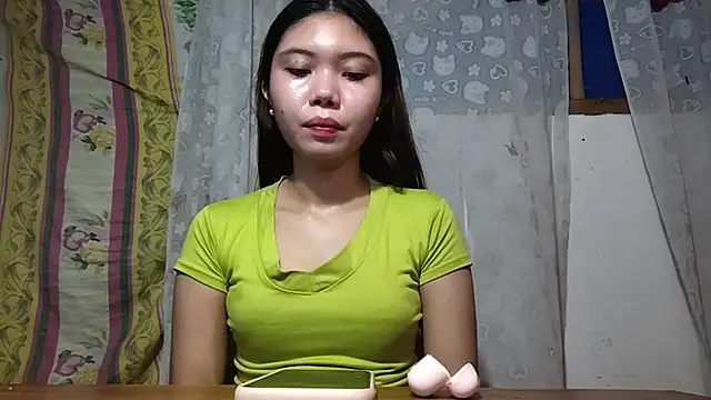 Snapshot of RegenaKhanponaphan chatting on 06.04.26 RegenaKhanponaphan online show from 06.04.26