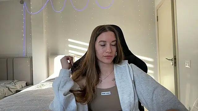 Snapshot of PrincesSsLilu chatting on 05.17.26 PrincesSsLilu online show from 05.17.26