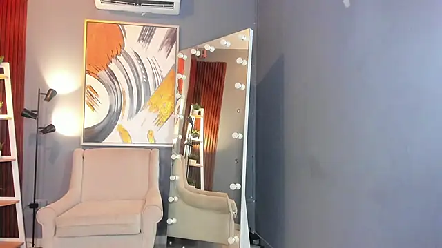 Kiara Curls online show from 06.15.26
