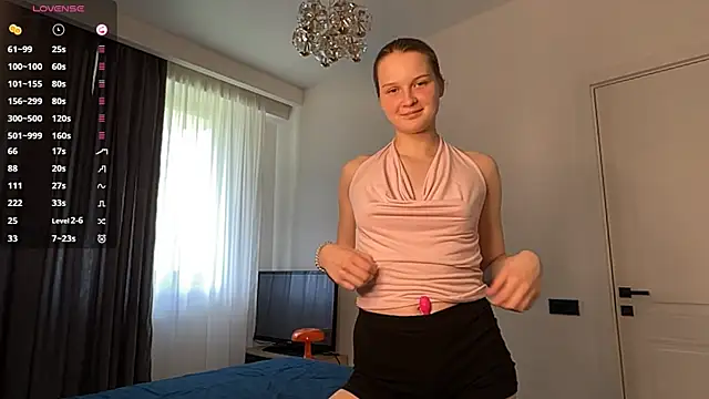 LongChillGerl online show from 07.20.26