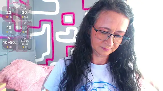 aura latinax online show from 04.29.26