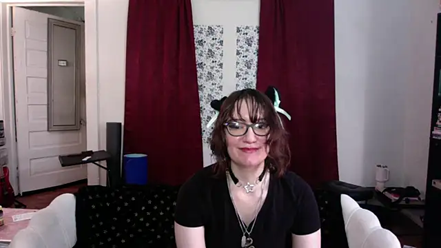 AnnywnBelle online show from 05.28.26