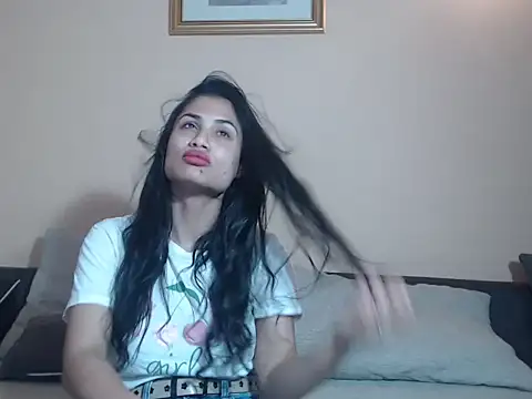 rebecka sweet online show from 05.14.26