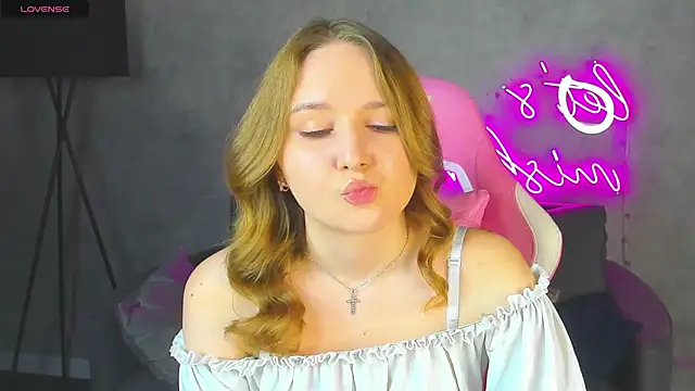 Emmaa Kimm online show from 06.22.26