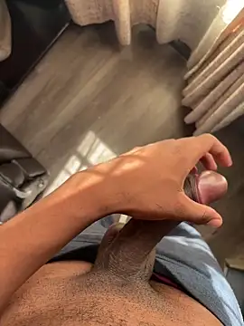 Freakstarza online show from 04.28.26