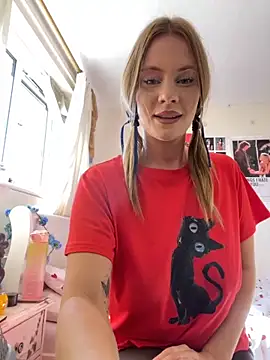 Young Lizzie online show from 04.30.26