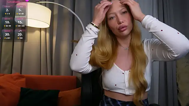  Mila Luna  online show from 06.13.26