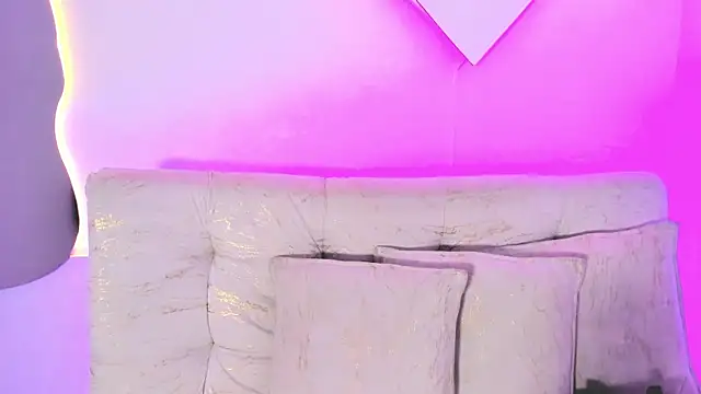 LiaCampbell  online show from 07.03.26