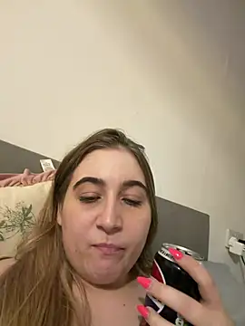 Taylormillie471 online show from 06.17.26