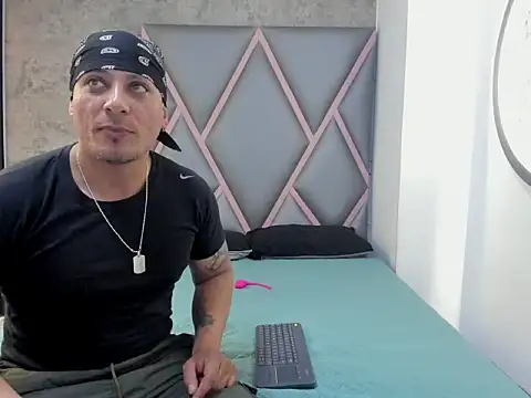 DeborayDark online show from 04.30.26