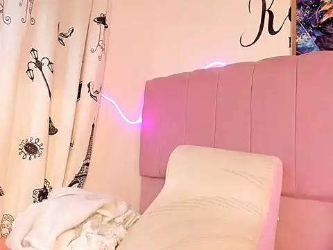 Lilyliv online show from 06.05.26