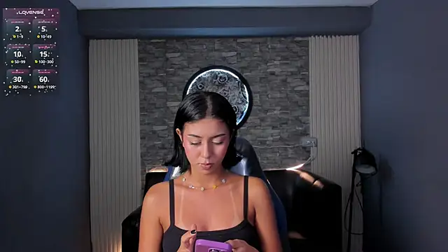 gemma 19  online show from 07.04.26