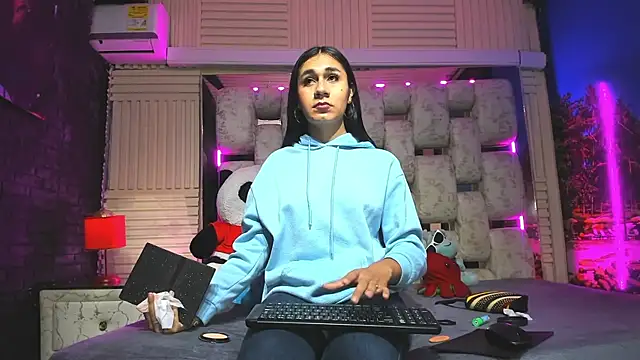 MahiaraHot online show from 05.04.26