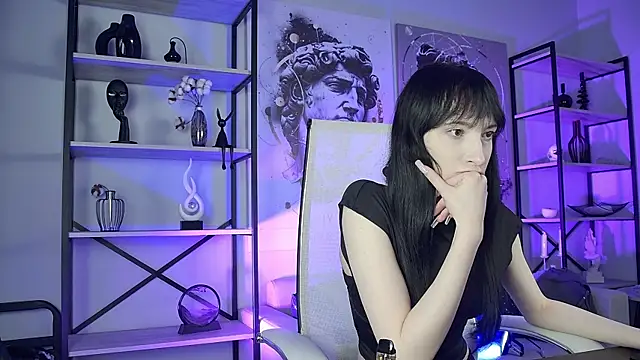 SeraphineSparda online show from 06.12.26