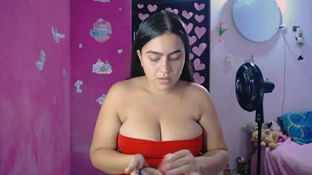 Kiara tits online show from 05.31.26