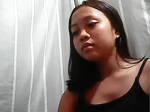 Snapshot of Yours_AsianPinayGirl18 chatting on 06.28.26 Yours AsianPinayGirl18 online show from 06.28.26