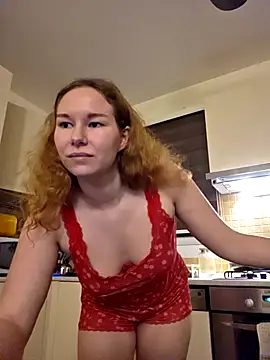 Lilian West online show from 04.30.26