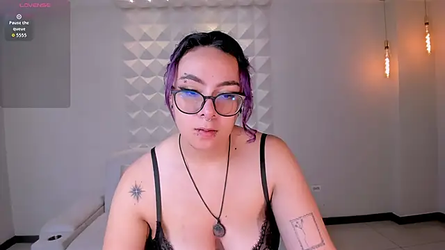 LoiseHarper online show from 06.08.26