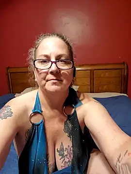 Snapshot of Harleygirl73 chatting on 05.31.26 Harleygirl73 online show from 05.31.26