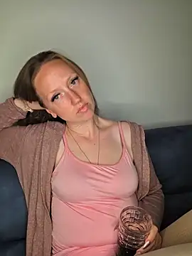 SweetGermanAlina online show from 06.10.26