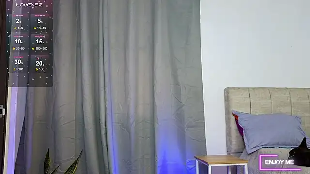megangil  online show from 06.07.26