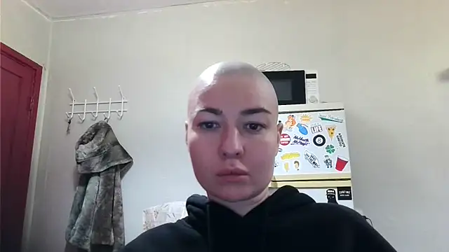 Julia Bright online show from 04.30.26