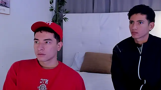 Snapshot of Alejo-and-Thiago chatting on 06.03.26 Alejo-and-Thiago online show from 06.03.26
