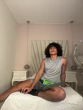 Taylor gray7 online show from 06.10.26