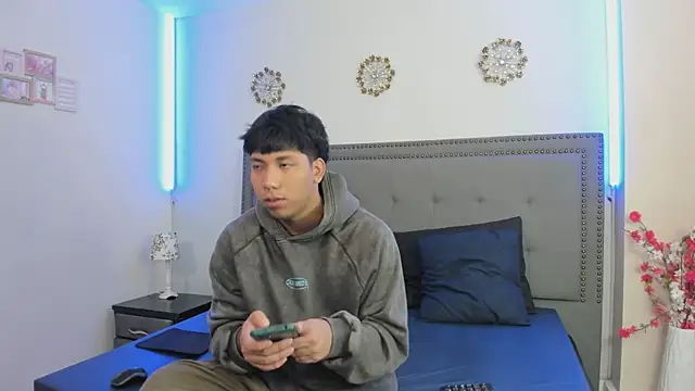 Snapshot of jhoan_evanss chatting on 06.19.26 jhoan evanss online show from 06.19.26