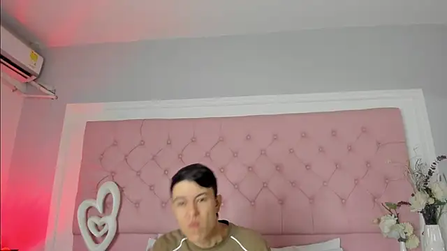 SarahDoll   online show from 05.15.26