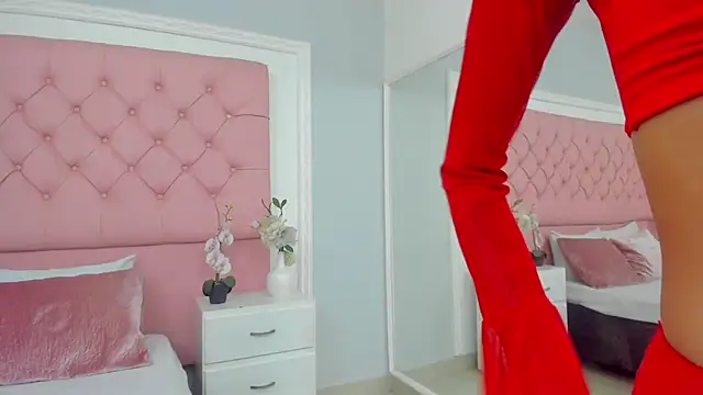 SarahDoll   online show from 06.12.26