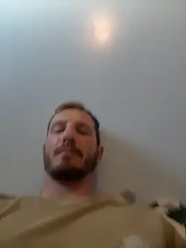 Snapshot of Oliverhnt chatting on 05.24.26 Oliverhnt online show from 05.24.26