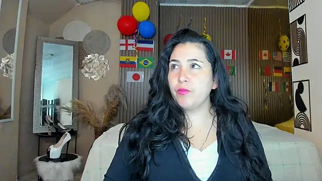 Snapshot of BBWLuxuryMuse chatting on 06.24.26 BBWLuxuryMuse online show from 06.24.26