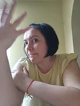 EmmaEmmy40 online show from 05.19.26