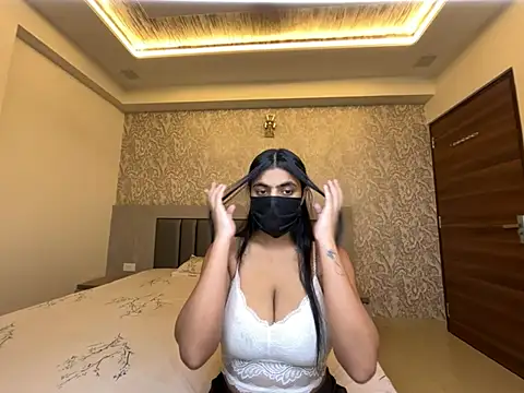 Miss Heer online show from 06.25.26