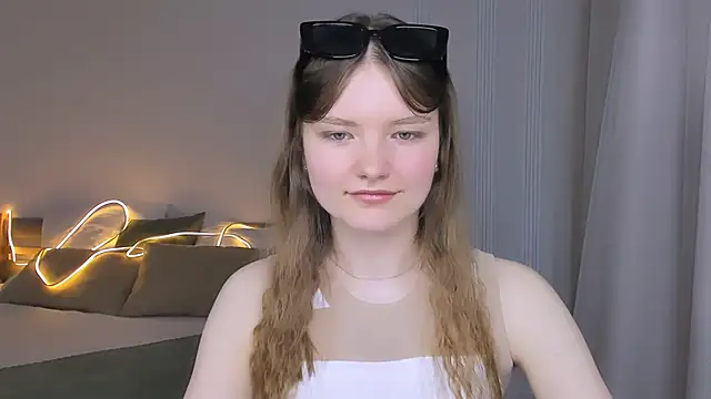 LookEva online show from 05.24.26