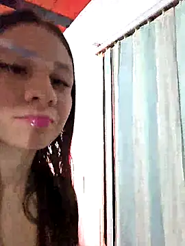 Dahlia 1 online show from 05.13.26