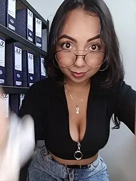 JENNIFER  03 online show from 06.09.26
