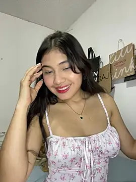 Snapshot of Xaannder chatting on 06.26.26 Xaannder online show from 06.26.26