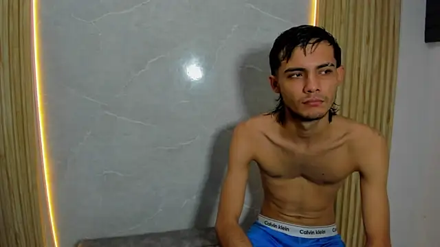 Fresh Kitten online show from 05.11.26