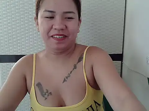 Snapshot of mecka20 chatting on 05.12.26 mecka20 online show from 05.12.26
