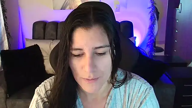 Snapshot of LUCYMILF_SEXY chatting on 05.26.26 LUCYMILF SEXY online show from 05.26.26