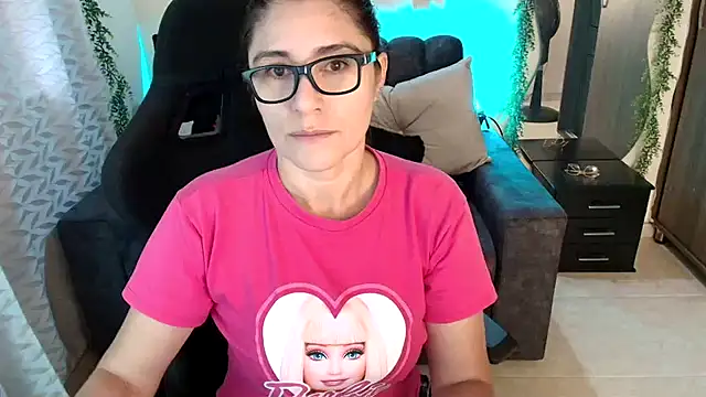 LUCYMILF SEXY online show from 07.12.26
