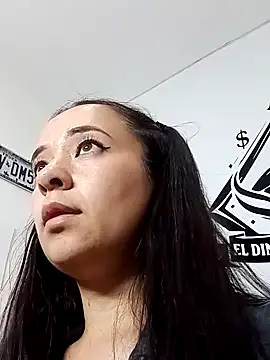 Snapshot of allysongarcia chatting on 07.21.26 allysongarcia online show from 07.21.26