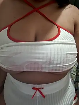Snapshot of nena_tetas chatting on 07.01.26 nena tetas online show from 07.01.26