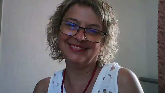 Snapshot of ElizabethGorden chatting on 06.28.26 ElizabethGorden online show from 06.28.26